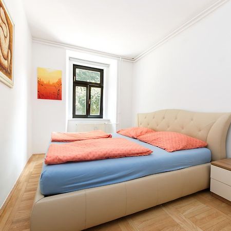 Apartments Vega Ljubljana Eksteriør bilde