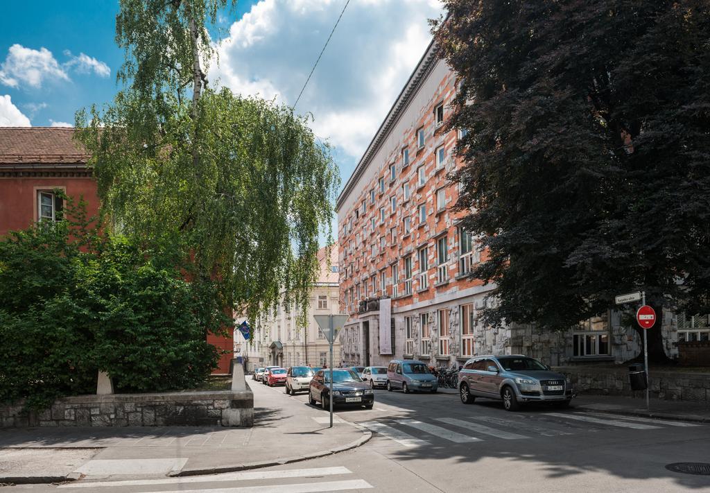 Apartments Vega Ljubljana Eksteriør bilde