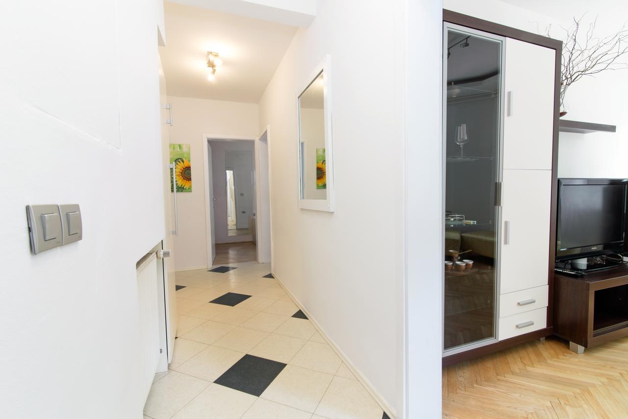 Apartments Vega Ljubljana Rom bilde